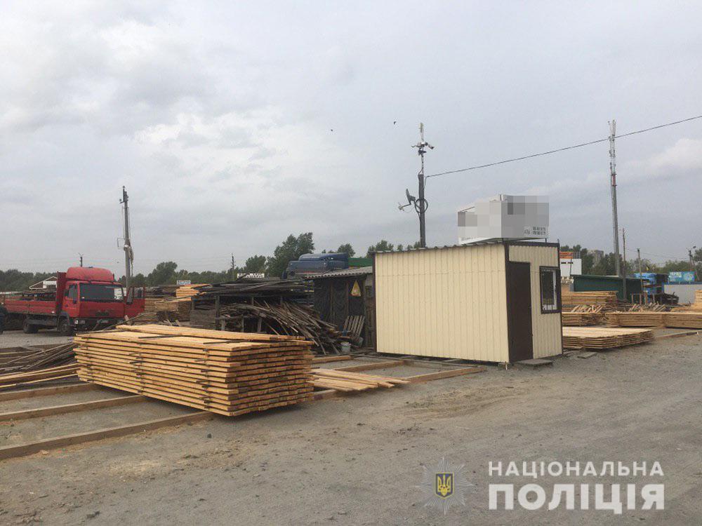  В Днепропетровской области полиция задержала подозреваемого в рейдерском захвате рынка
