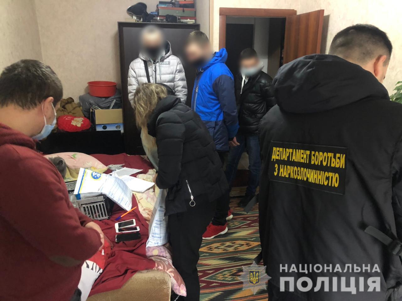 В Харькове накрыли магазин наркотиков с оборотом в миллион гривен в месяц (ФОТО)