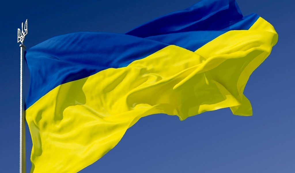 Дніпропетровщина відзначає День Конституції України онлайн-зустрічами та майстер-класами