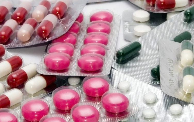 С 2021 года наркосодержащие лекарства и инсулин начнут продавать по электронным рецептам