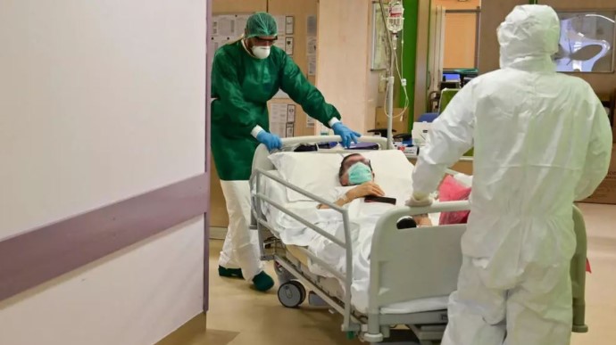 В НАН спрогнозировали стремительное развитие эпидемии COVID-19 в Украине этой весной: «Ежедневное количество новых случаев может достичь 40 тысяч»