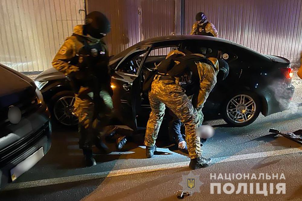 У наркодилеров сотрудники полиции изъяли вещества на сумму в 15 млн гривен (ВИДЕО)