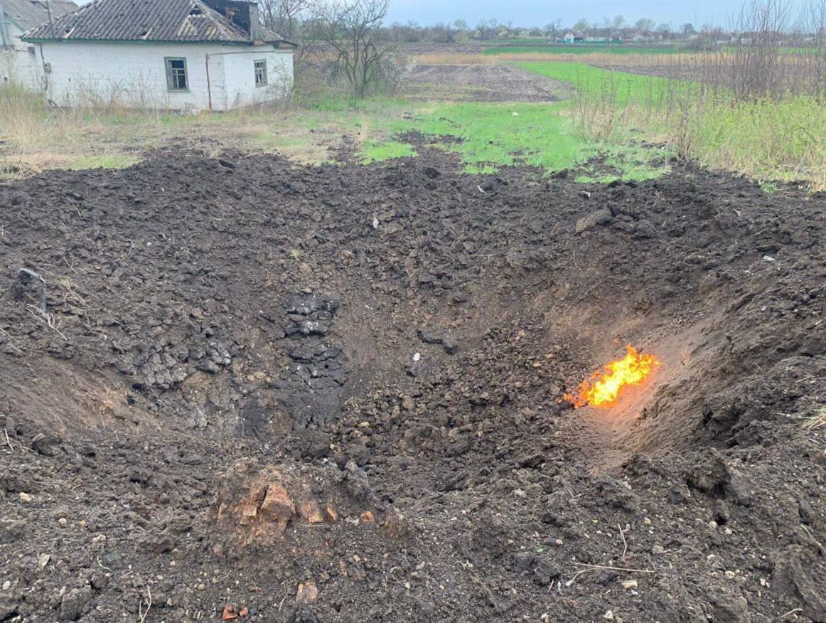 Через ворожий обстріл в Дніпровському районі пошкоджено газову трубу