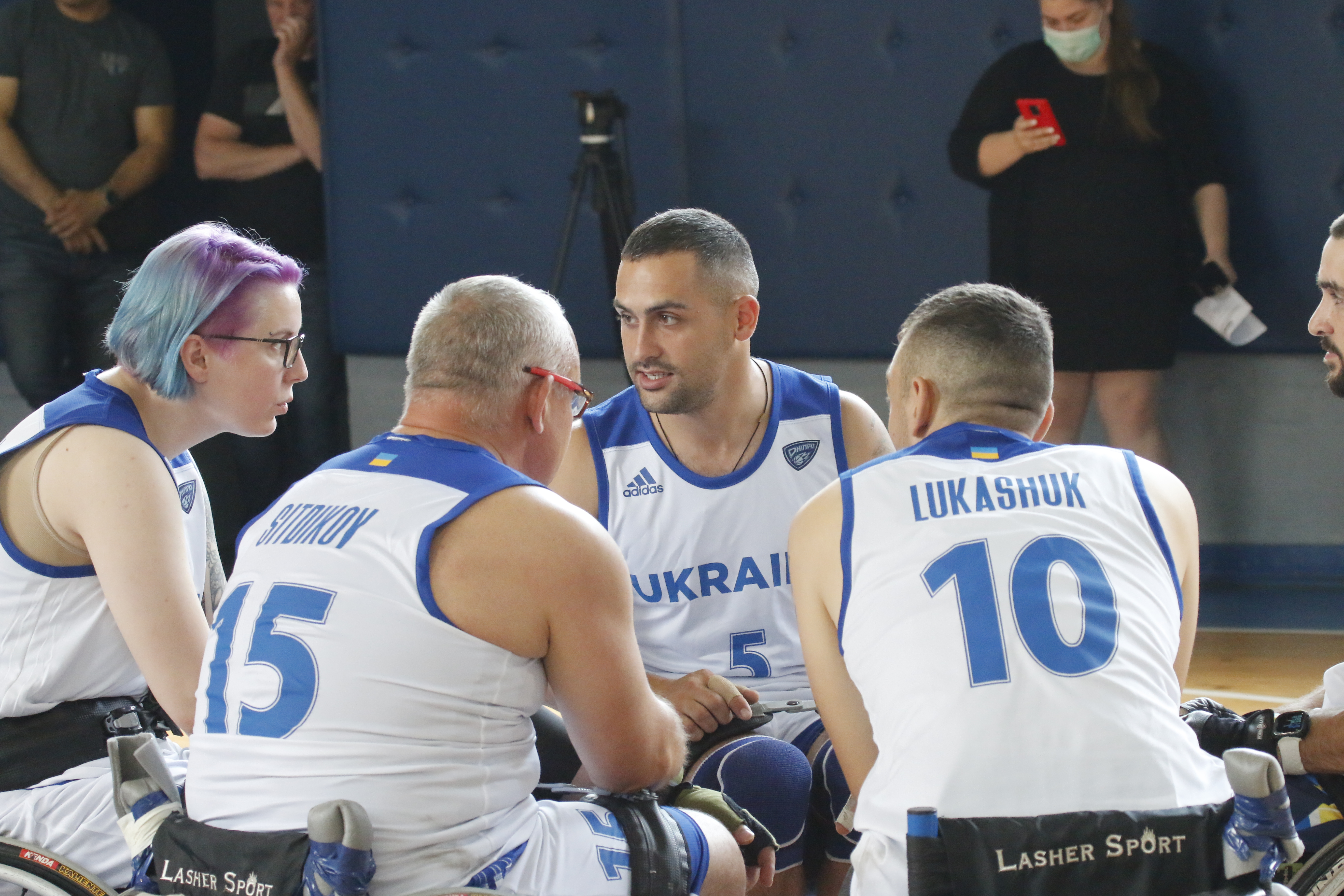 Україна вперше буде приймати участь у змаганнях з баскетболу на візках: тренування з цього напрямку відбулось у Дніпрі