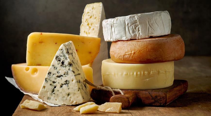20 января отмечается День любителей сыра: в мире зарегистрировано более 2500 видов этого продукта 
