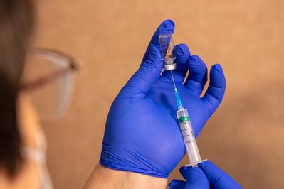 В Днепропетровской области вакцинировали от COVID-19 почти 80 тыс. человек