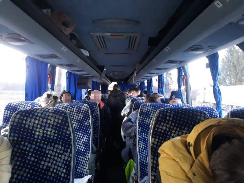 Все пассажиры автобуса из Беларуси имели поддельные результаты ПЦР-тестов