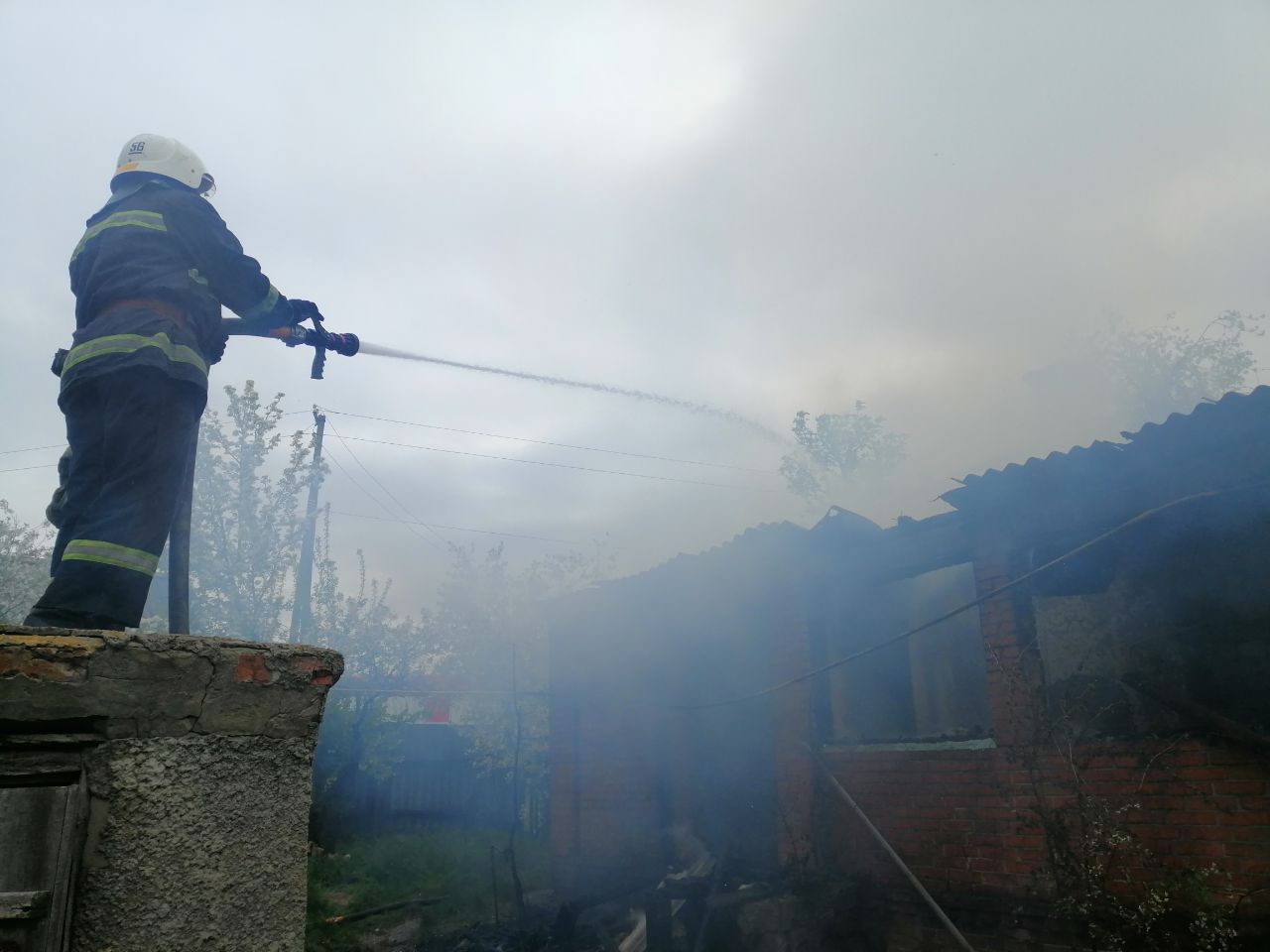 В Харьковской области при пожаре в собственном доме сгорел мужчина
