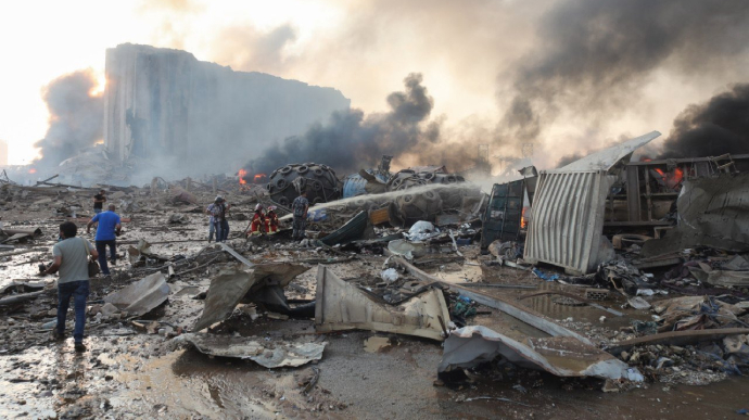 В Бейруте прогремел мощный взрыв: минимум 20 жертв (ОБНОВЛЯЕТСЯ)