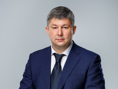 Сергей Никитин: “Вместо фотосессий в фастфудах, Президенту лучше заняться национальной безопасностью”