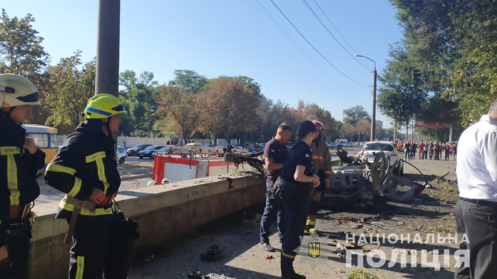 СБУ начало расследование относительно взрыва автомобиля в Днепре 
