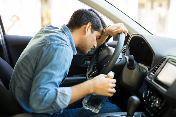 Директор Днепропетровского наркодиспансера: “Треть остановленных после Нового года водителей были пьяными”