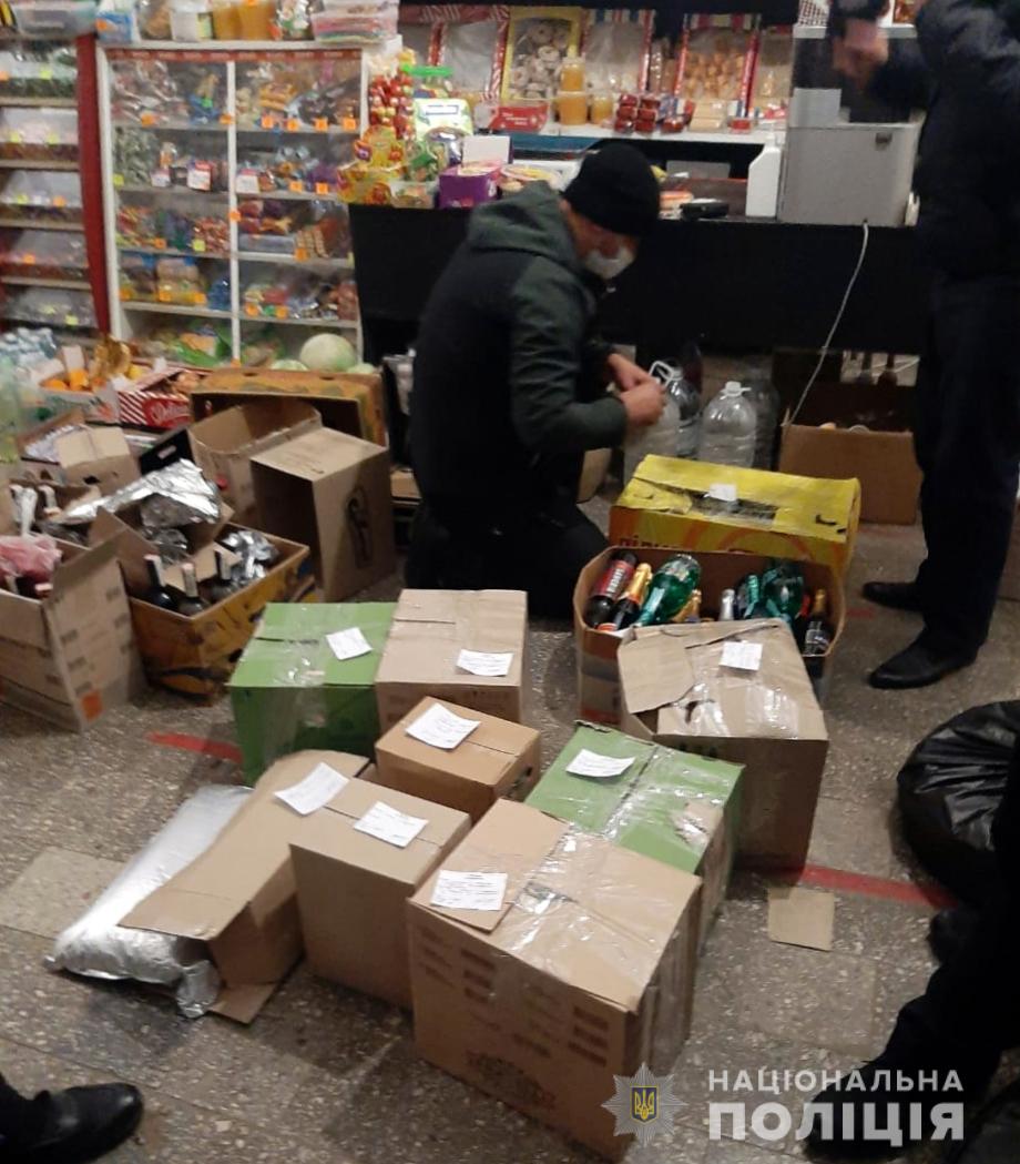 На Буковине в одном из местных магазинов изъяли подакцизного товара на 800 тысяч гривен 