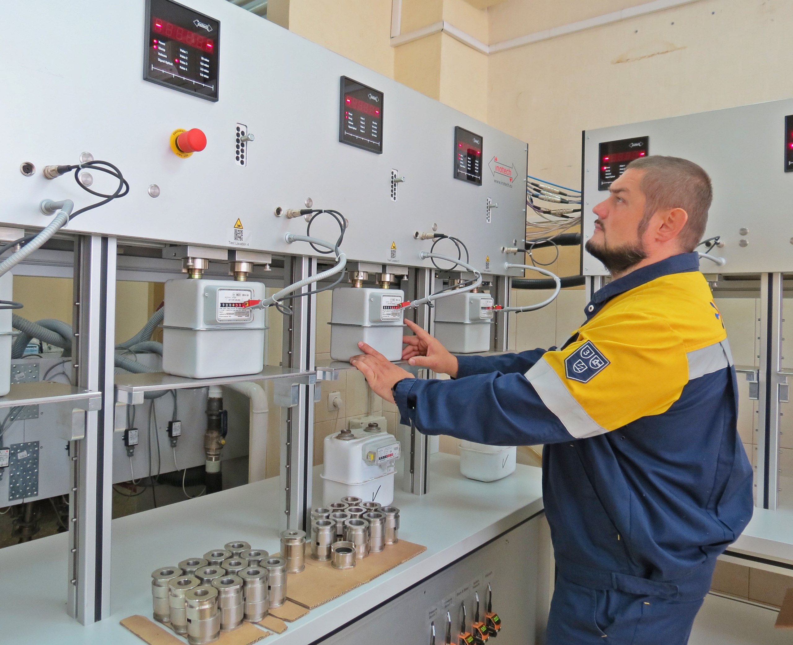 Метрологи Дніпровської філії «Газмережі» повірили близько 12 тисяч лічильників