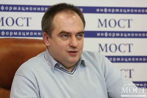 Председатель Правления Днепропетровской НСЖУ назвал блокировку оппозиционных телеканалов признаком диктатуры