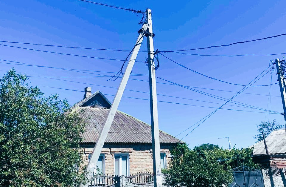 Енергетики ДТЕК відновили електропостачання після обстрілів у 4 населених пунктах на півдні Дніпропетровщини
