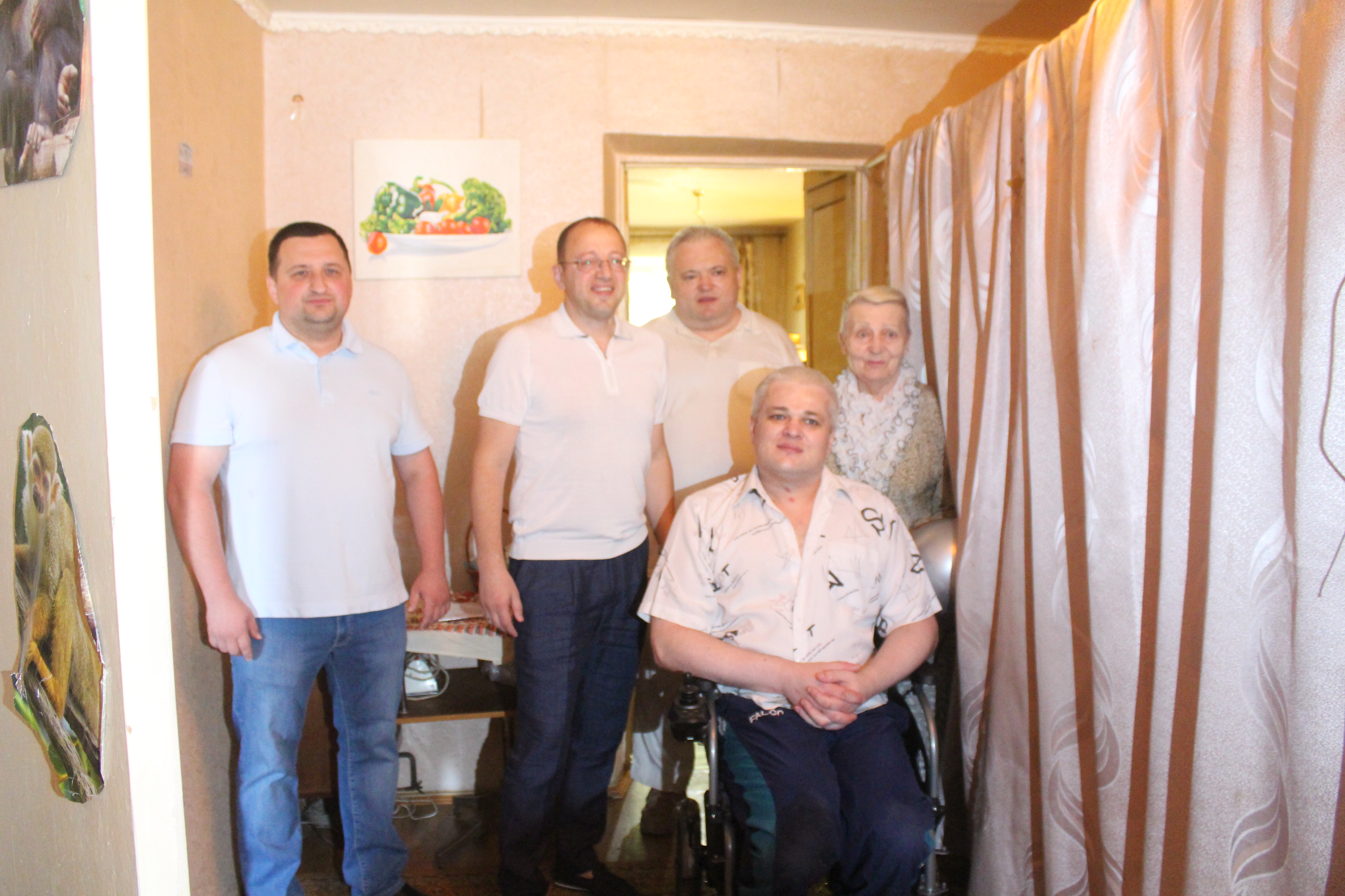 Команда «ОП – За жизнь» подарила электроколяску 37-летнему жителю Днепра с инвалидностью