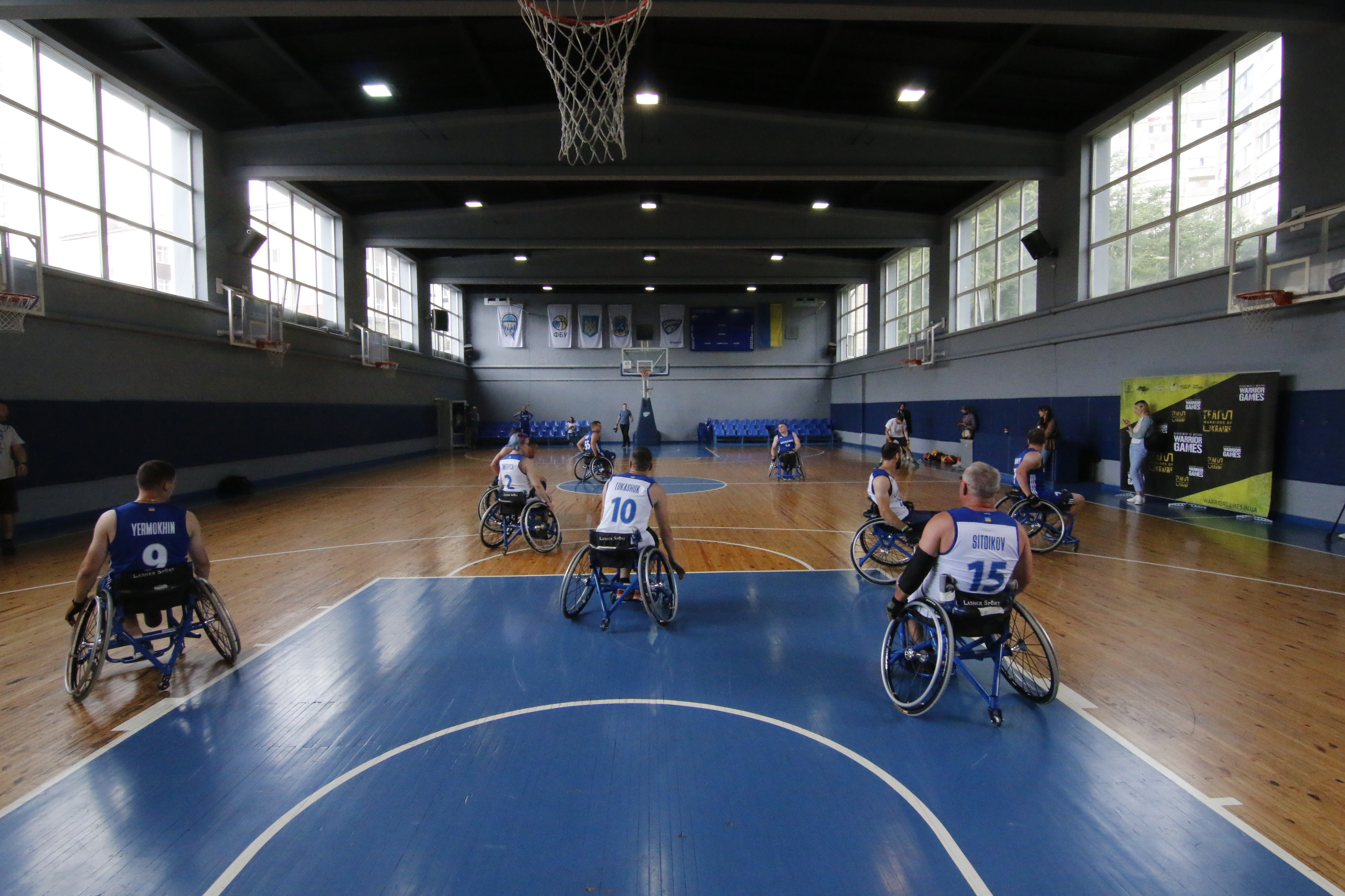 Дніпро одне із небагатьох міст України де створенні умови для тренувань з баскетболу на візках