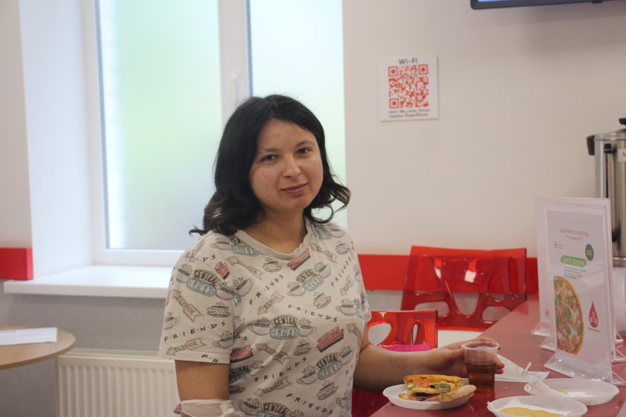 «ДОБРИЙ ПОНЕДІЛОК» в Biopharma Plasmа Дніпро: донорів  пригощали  смачною піцою  від «ECO&PIZZA» (ВІДЕО)