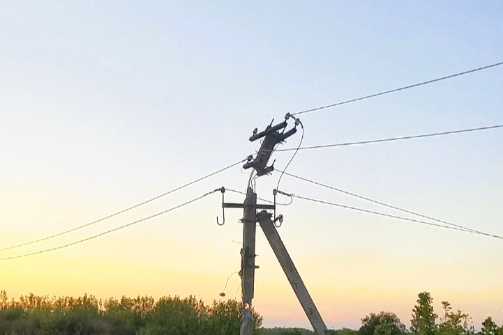 ДТЕК повертає світло: на Дніпропетровщині протягом листопада відновили електропостачання для понад 192 тисяч родин