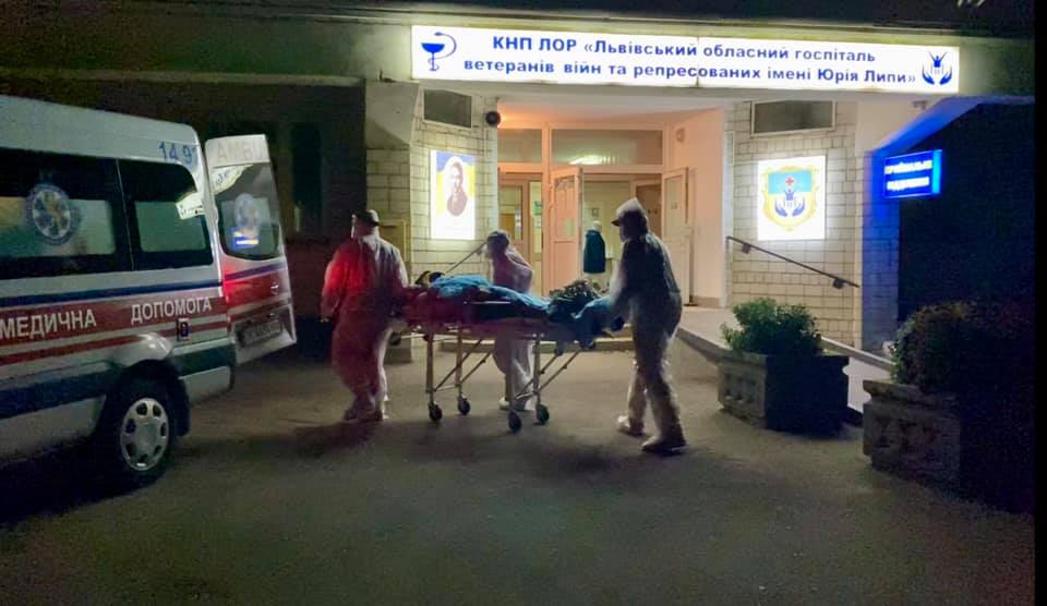 В военном госпитале Львова произошел взрыв