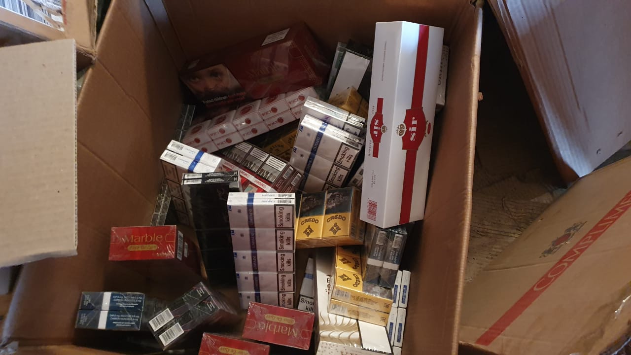 В Кривом Роге полицейские изъяли контрафактный алкоголь и сигареты на 5 млн гривен