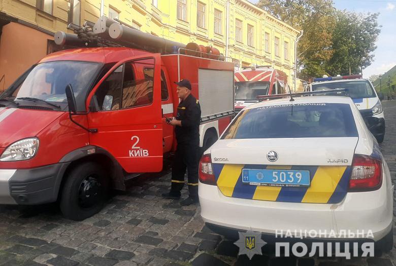 В Киеве на Андреевском спуске произошел взрыв в ресторане: что известно