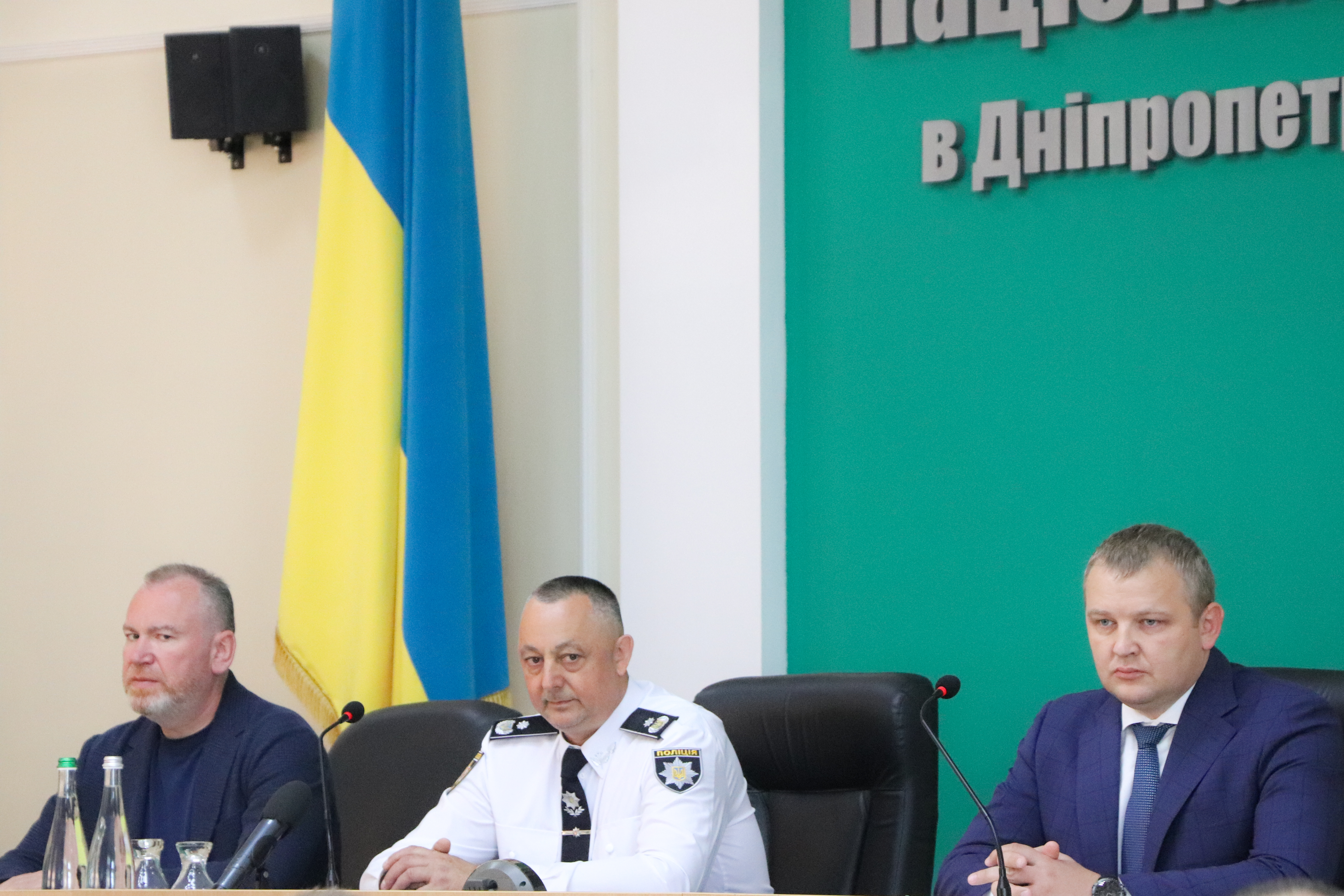 У Дніпропетровської обласної ради налагоджена співпраця із поліцією: Микола Лукашук відзначив важку роботу поліцейських