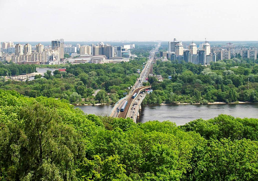 В Киеве на берегу Днепра планируют обустроить современную зеленую зону 
