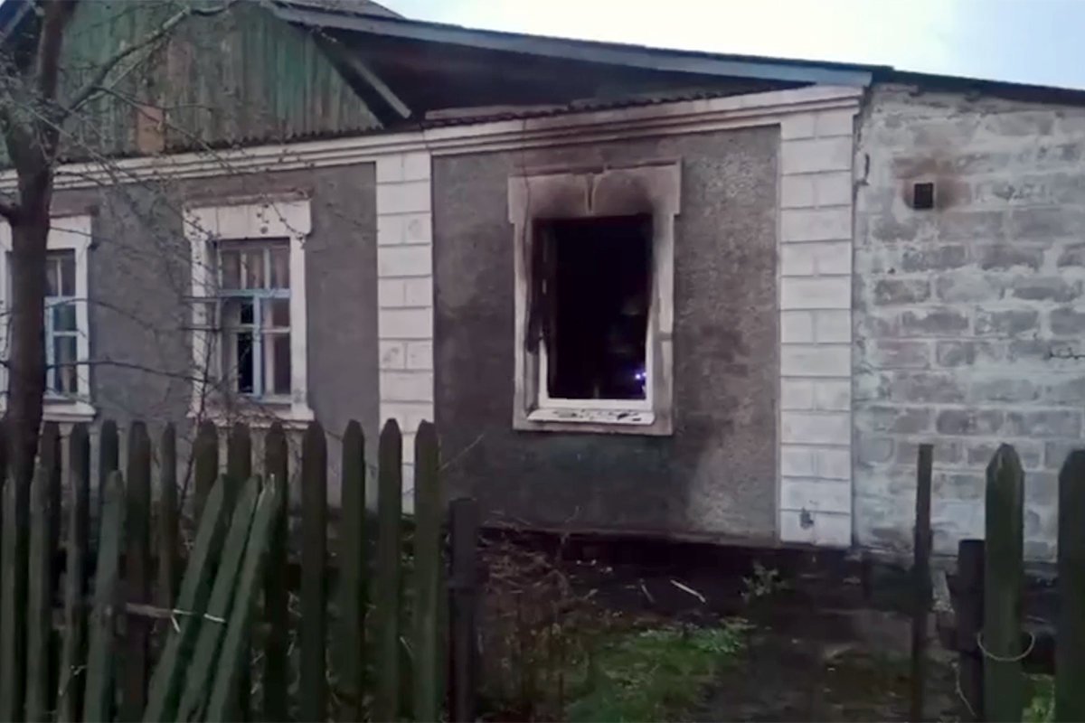 При тушении пожара в частном доме Днепропетровщины обнаружено тело мужчины