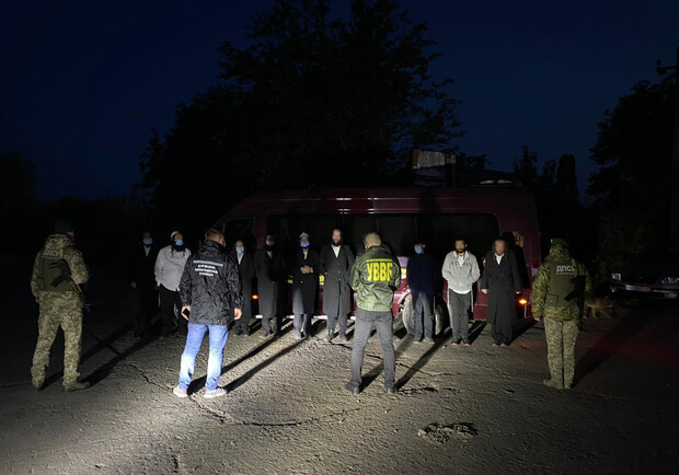На границе с Молдавией пограничники выявили 11 хасидов-нелегалов 