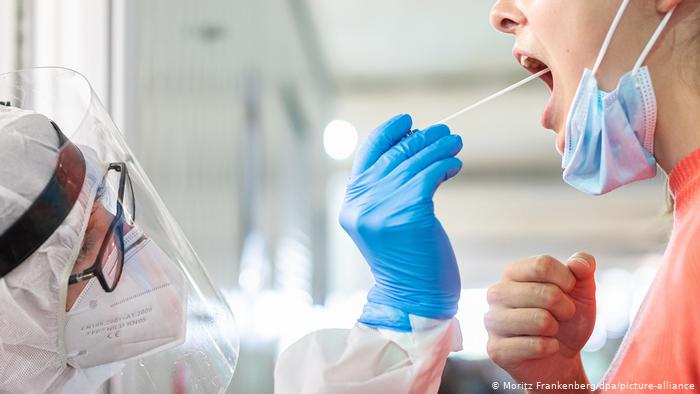 За последние сутки ещё 2,5 тыс. украинцев заболели коронавирусом