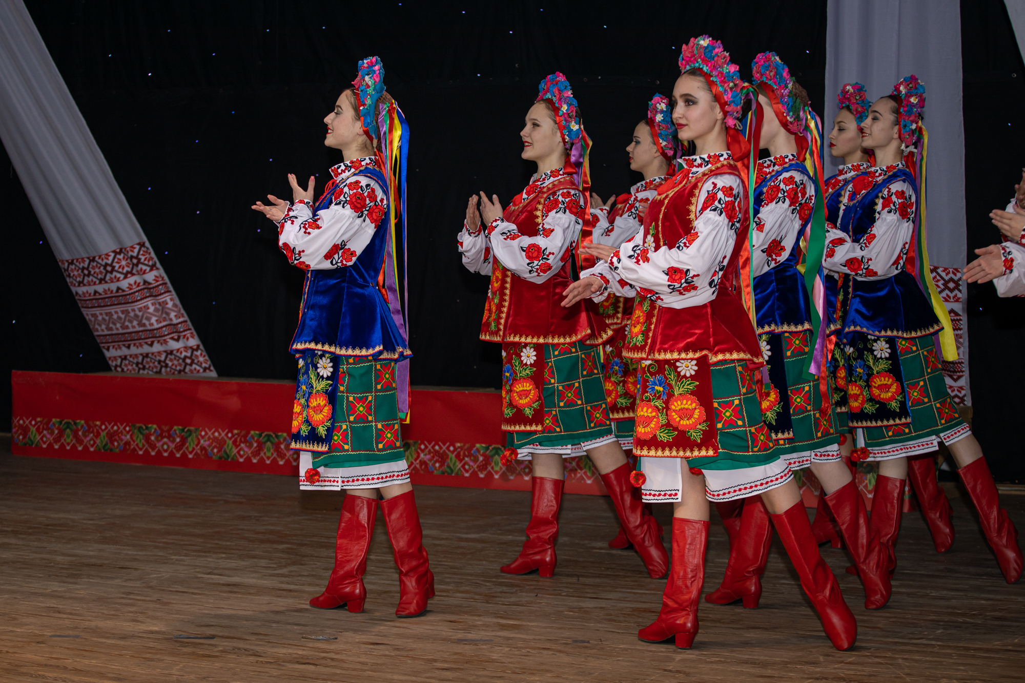 «У пісні і танці – єднання»: мешканців Дніпропетровщини запрошують на святковий концерт