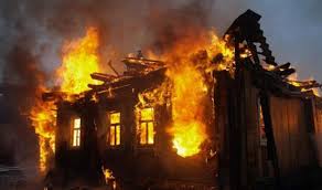 В Днепропетровской области из-за поджога печи бензином вспыхнул пожар: пострадал 7-месячный ребёнок