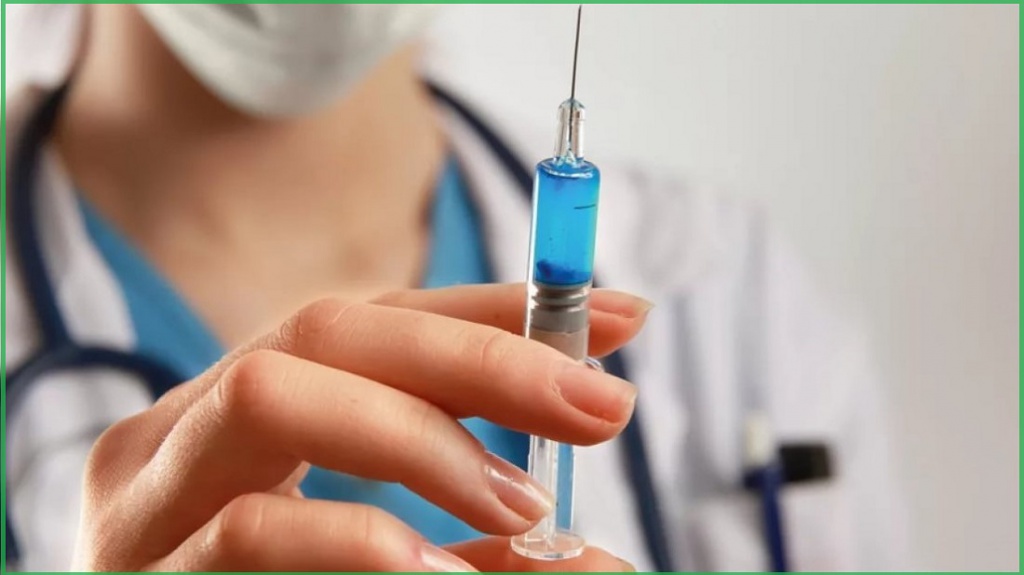 С начала вакцинации в Украине привились от коронавируса более 20 тысяч человек 