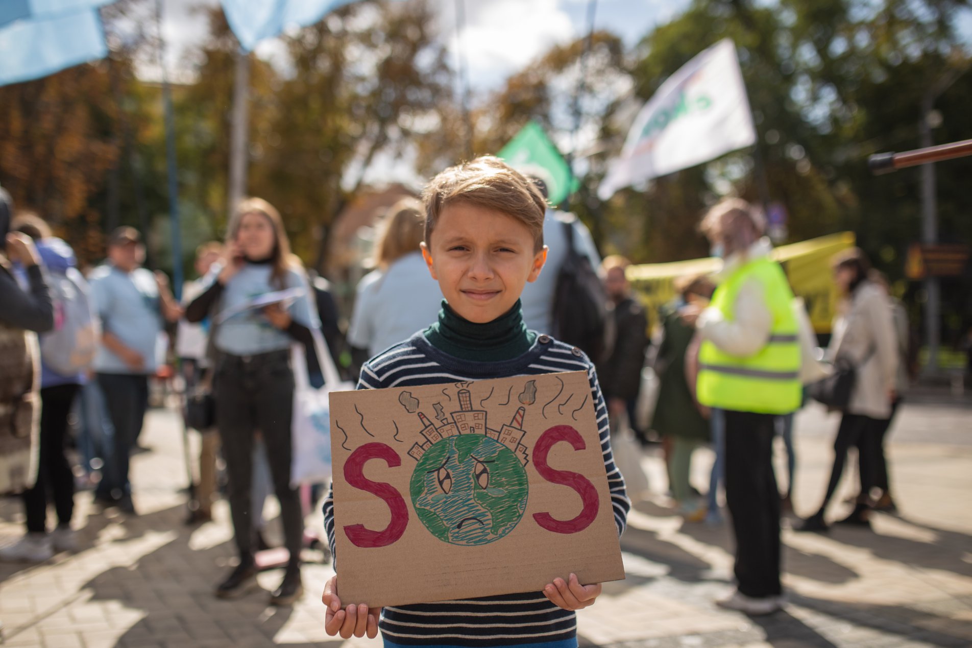 К Климатическому маршу 2021 присоединилось 30 организаций и полтысячи людей. Чего требовали от власти? 