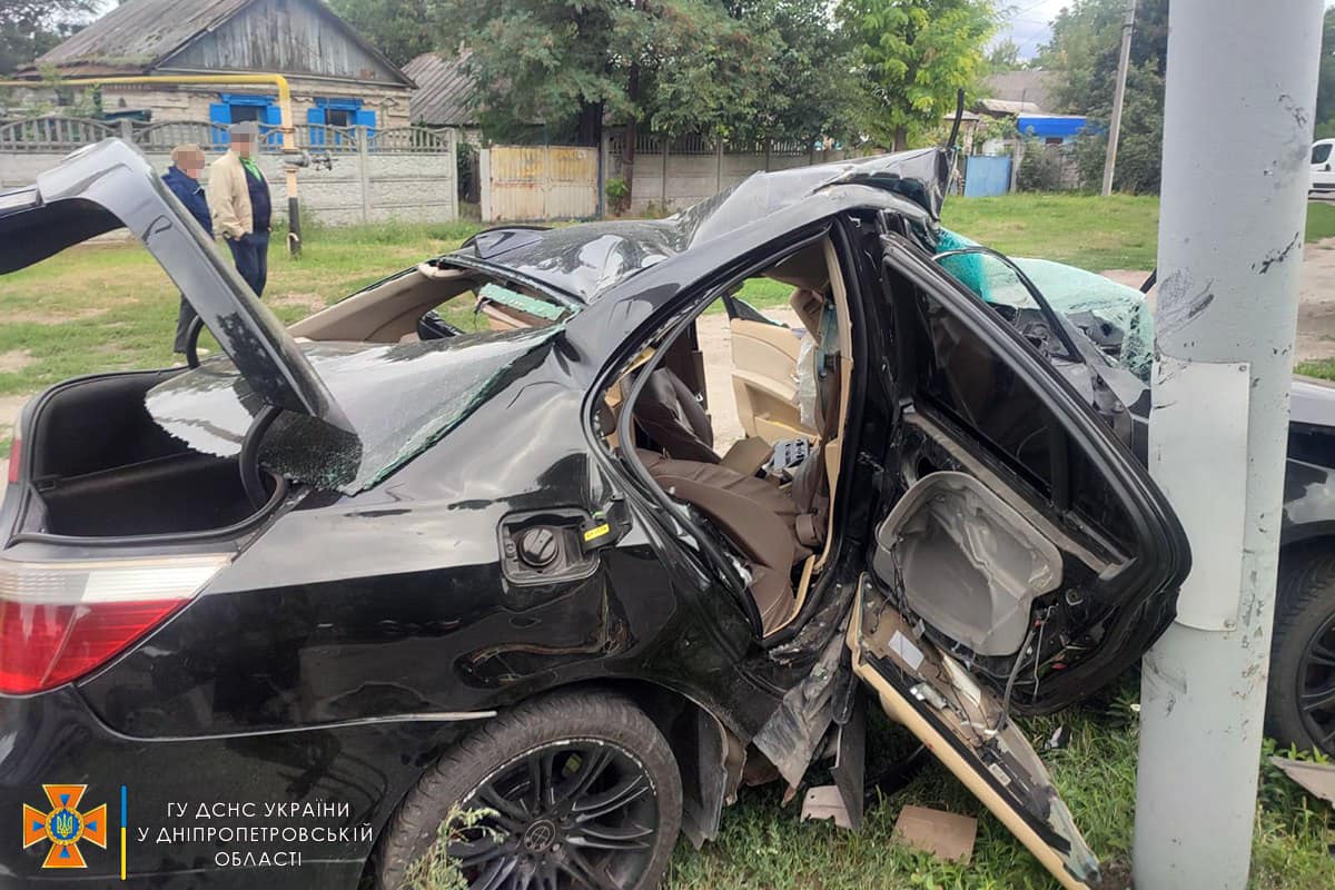 Дві автівки вщент: у Павлограді внаслідок ДТП постраждали 2 особи