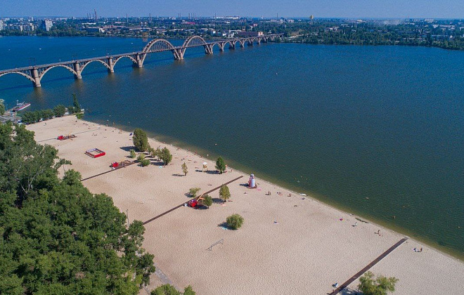 Днепропетровщина готовится к купальному сезону: где откроют пляжи и какие меры безопасности организуют