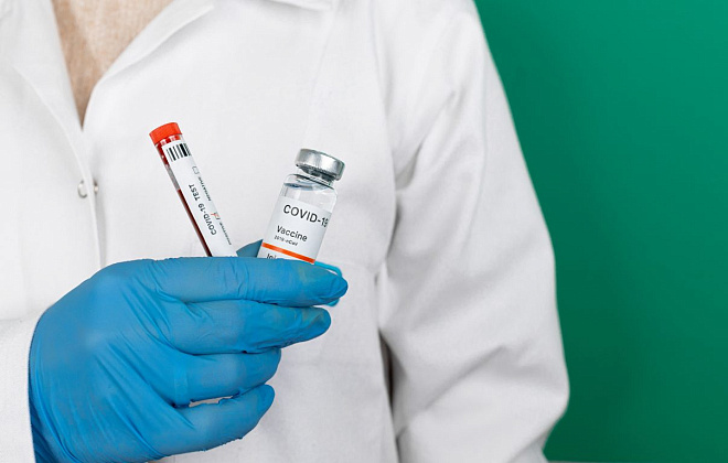 В Украине за сутки сделали более 80 тысяч прививок против COVID