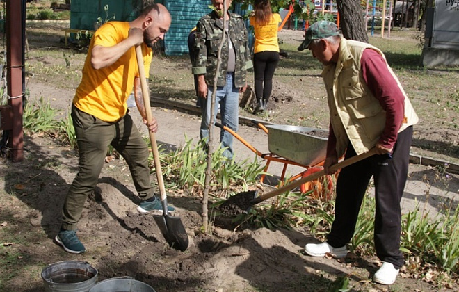 Квіткова фотозона та озеленення: до Дня міста у парку Сагайдак підготували сюрприз для дніпрян