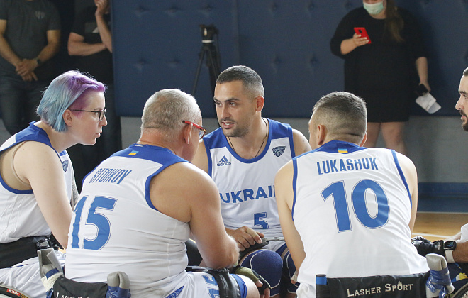 Україна вперше буде приймати участь у змаганнях з баскетболу на візках: тренування з цього напрямку відбулось у Дніпрі