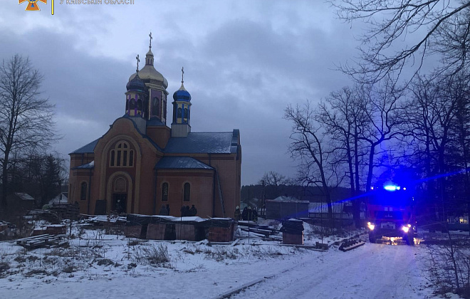 В Киевской области рано утром горела церковь