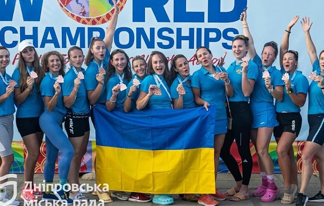 Дніпровські спортсмени здобули медалі на Чемпіонаті світу з веслування на човнах «Дракон» на Філіппінах