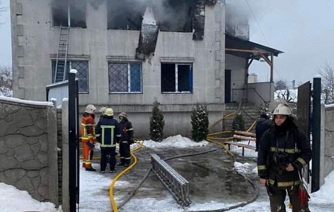 ЧС государственного уровня: в Харькове загорелся дом престарелых