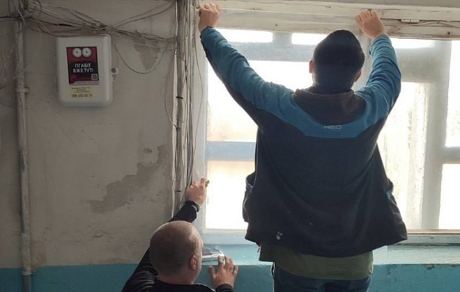 Через нічну шахедну атаку у Дніпрі постраждали 4 будинки: відновлювальні роботи вже відбуваються