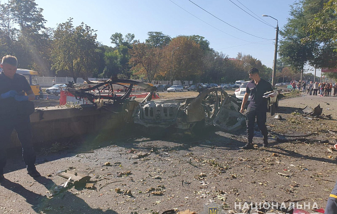 В Днепре на проспекте Б. Хмельницкого взорвался автомобиль: двое погибших
