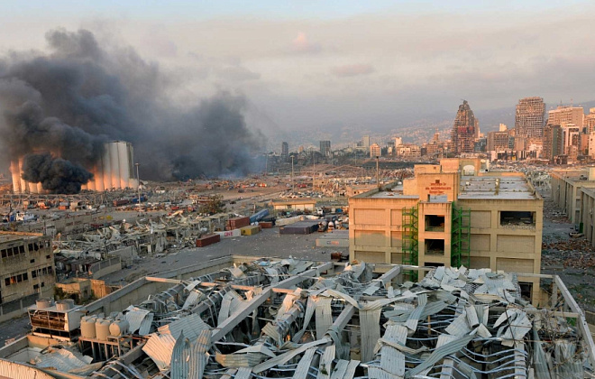 Взрыв в Бейруте: число жертв достигло 100 человек