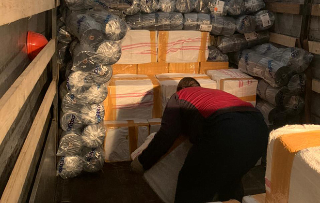 В Украину пытались ввезти более 8 тонн контрабандного табака для кальяна