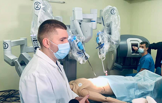 Во Львовской больнице скорой помощи пациентов будет оперировать робот
