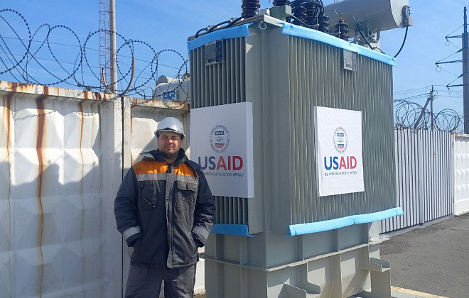 ДТЕК Дніпровські електромережі відновить одну із постраждалих підстанцій завдяки трансформатору від USAID